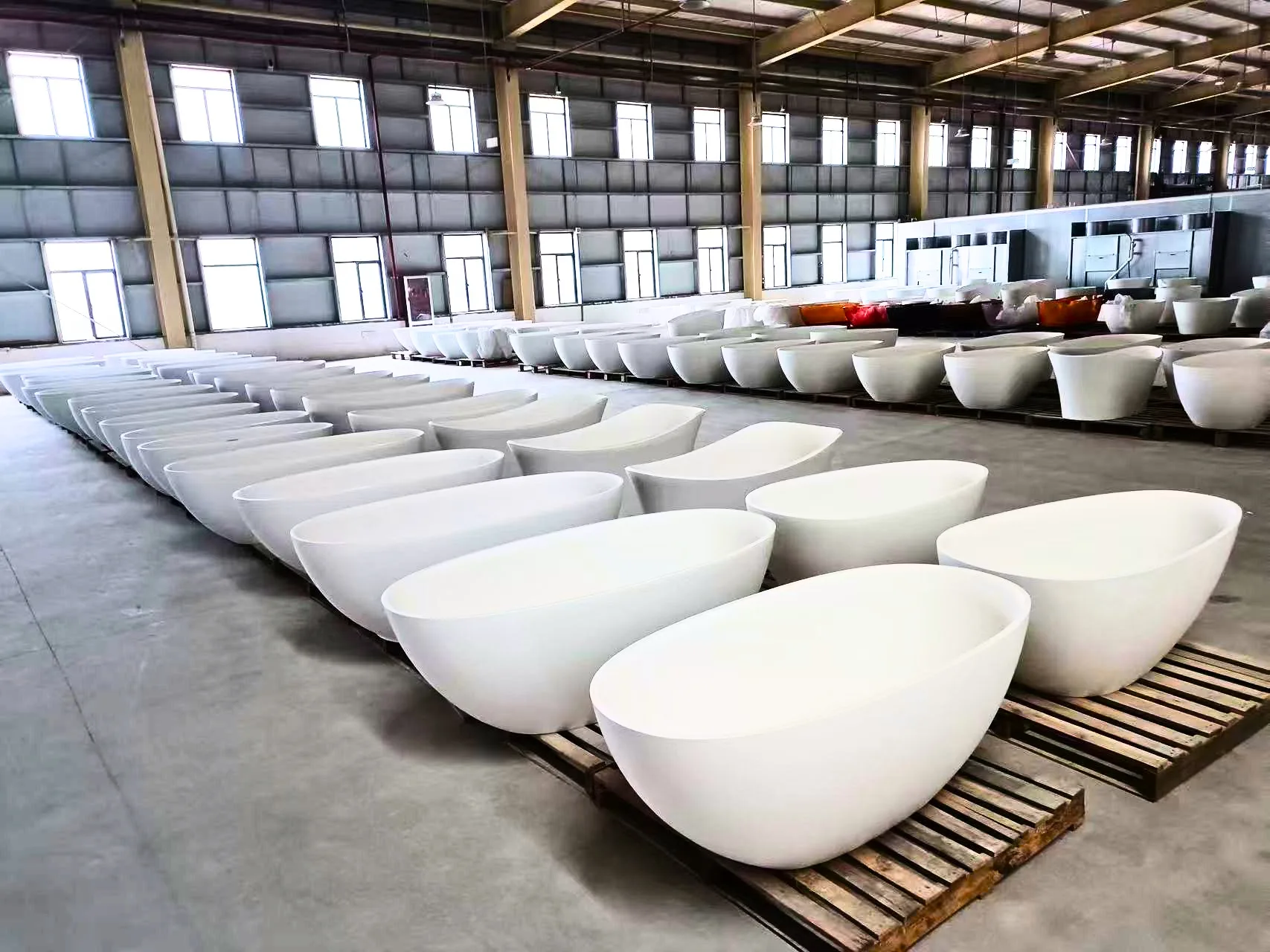 Mass production of Stone Resin Bathtubs in Hongdao factory