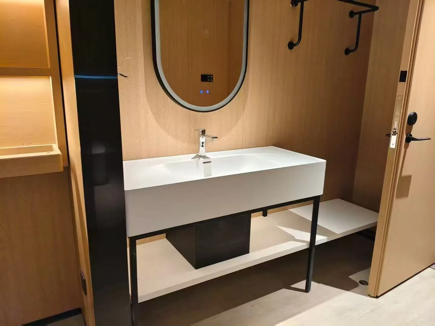 Classic American Style Solid Surface Washbasin in a luxury hotel bathroom