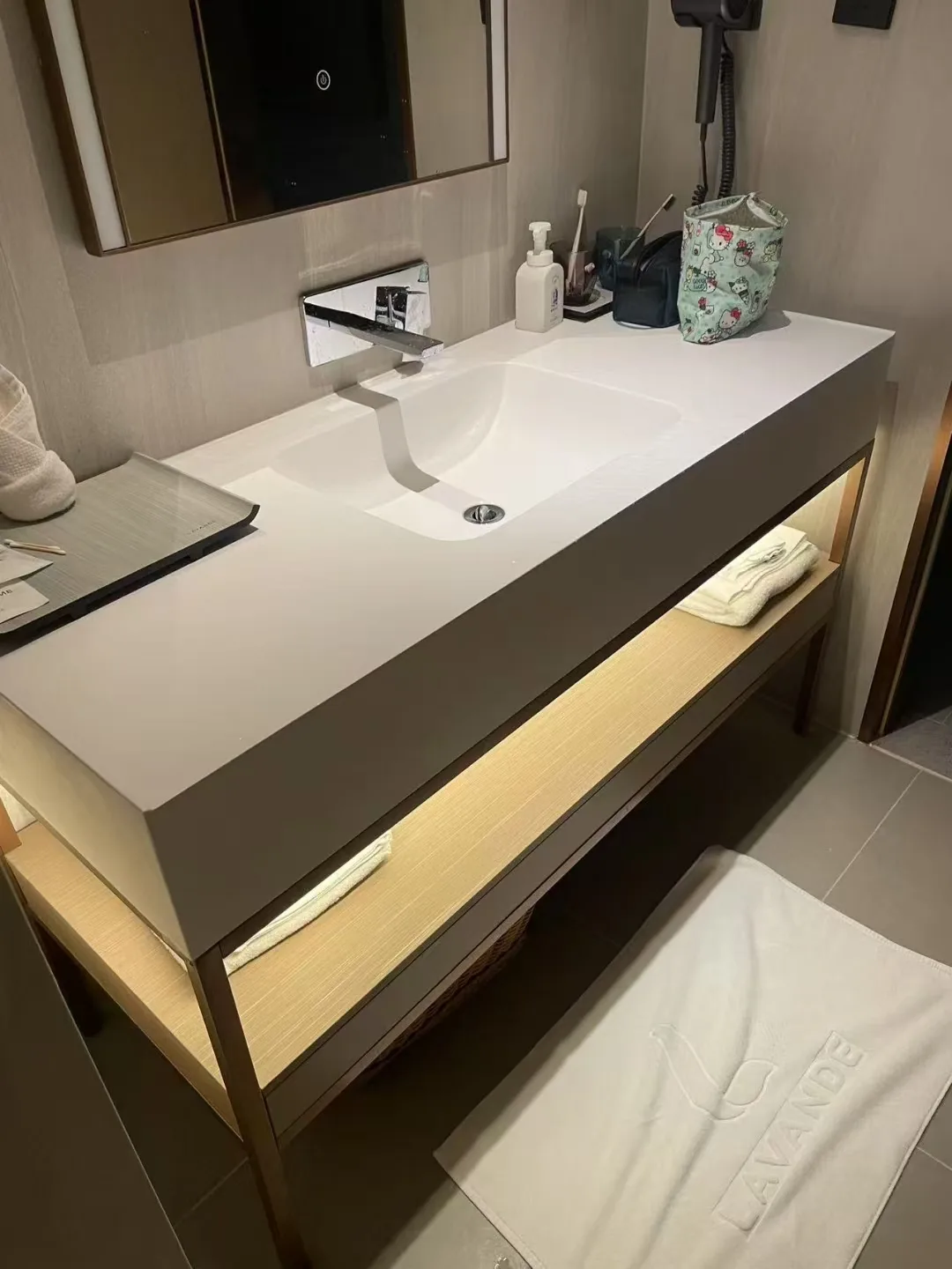 Classic American Style Solid Surface Washbasin in a luxury hotel bathroom